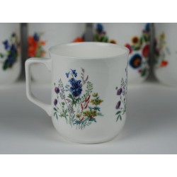 Cmielow mug - decoration wild flowers with campanula